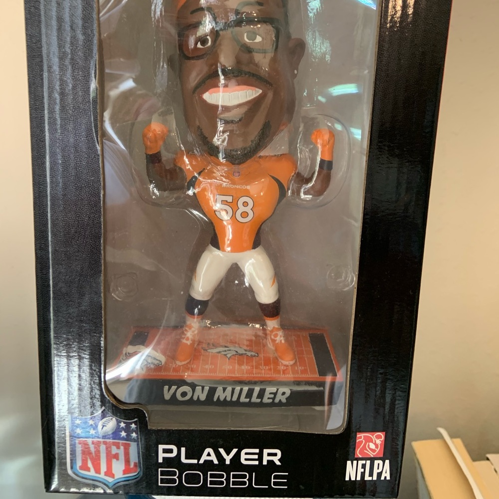 Bobblehead